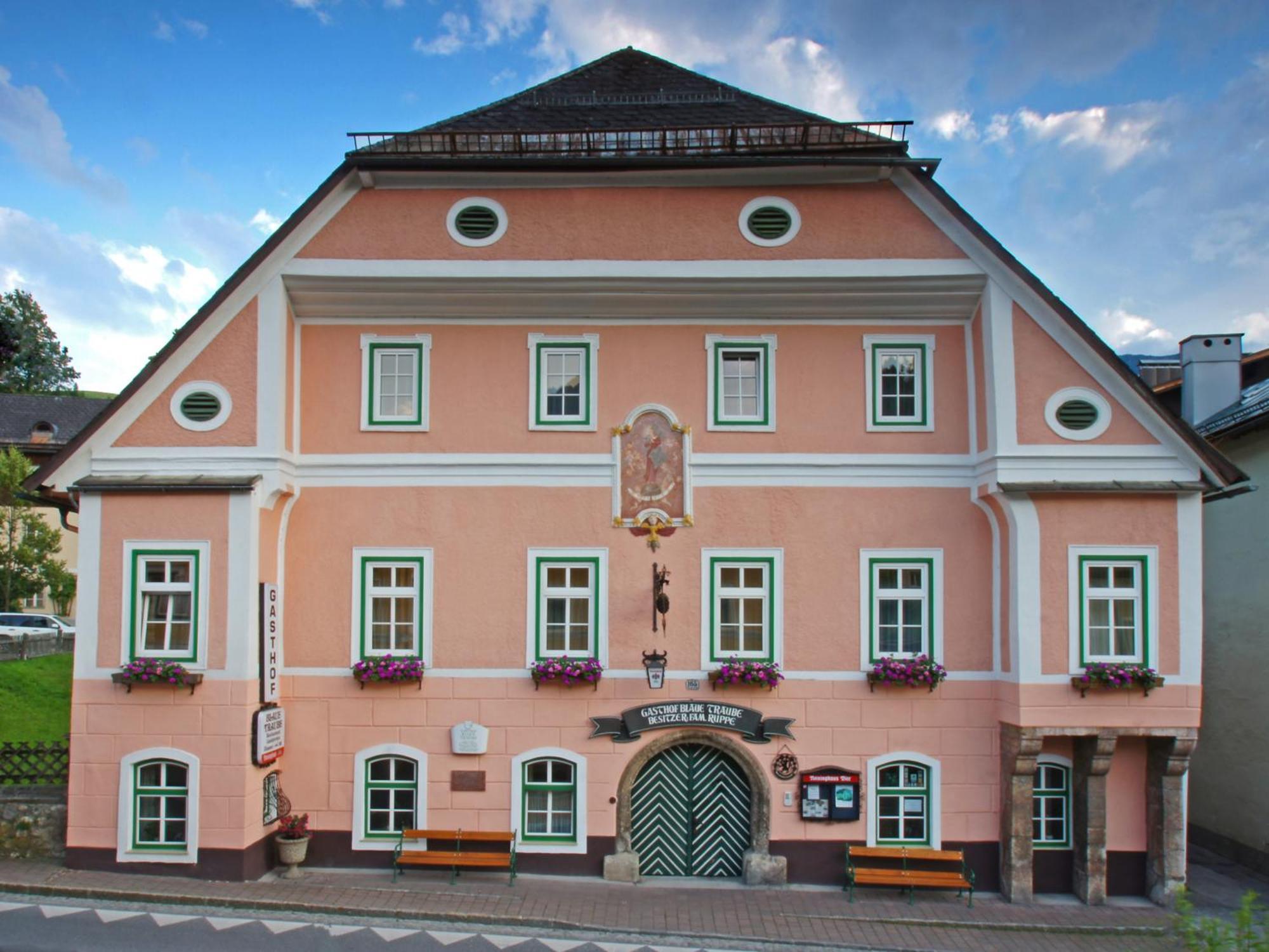 Blaue Traube Hotel Bad Aussee Exterior photo